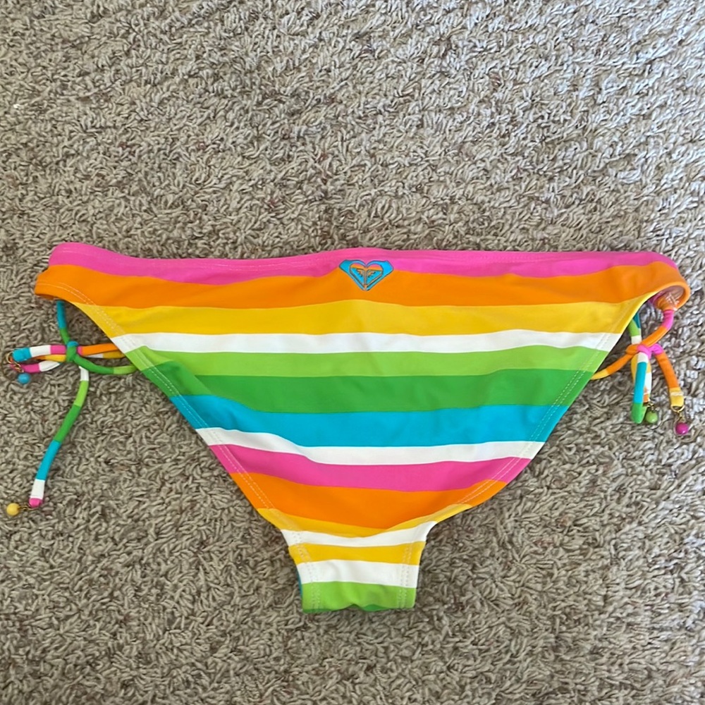Roxy bikini bottom. Never worn!
